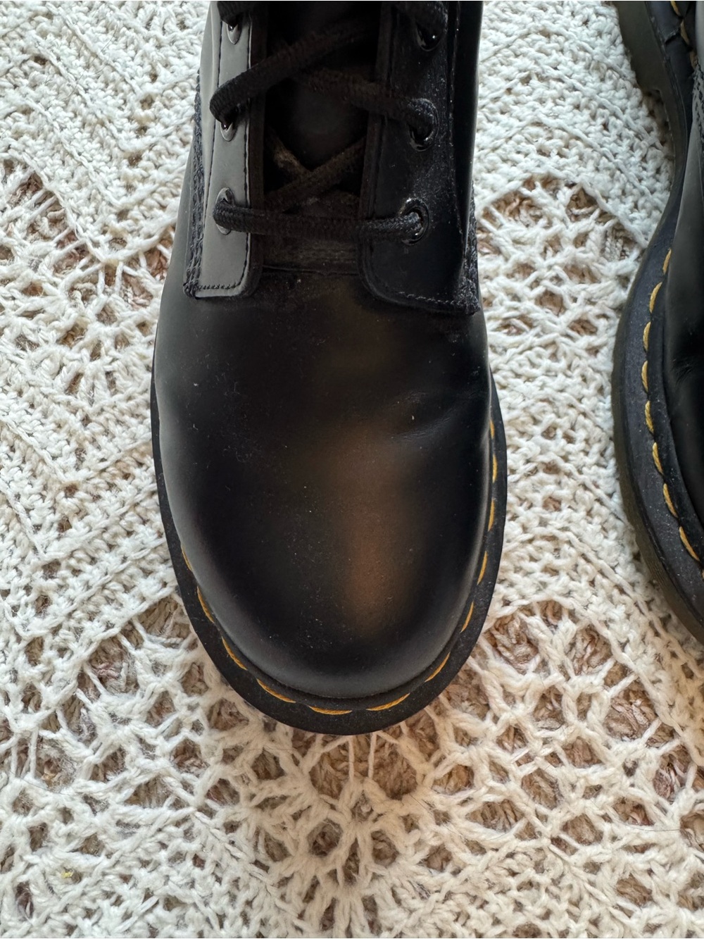 Dr. Martens Matte Black Leather Eye Lace-Up Boots Yellow Stitching Size 9 - Picture 6 of 16